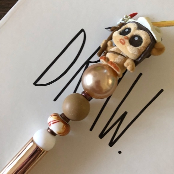Disney Doorables: Star Wars: Logray handmade beaded pen - Picture 1 of 3